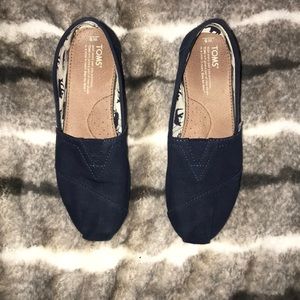 Navy Toms